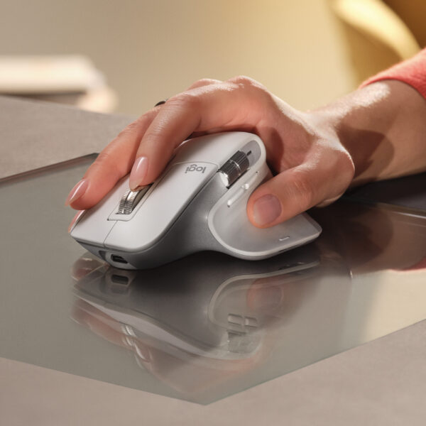 Prix Logitech MX Master 3S souris Droitier RF sans fil + Bluetooth Laser 8000 DPI (910-006560) -  1300.00 -  1300.00 – Image 2
