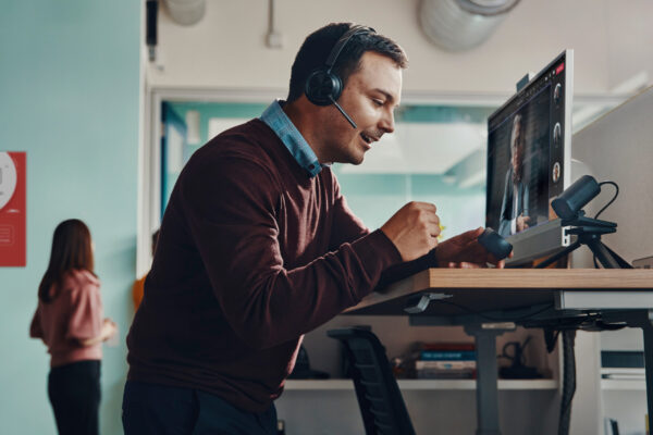 Prix POLY Micro-casque Voyager Focus 2 USB-A Certifié Microsoft Teams (77Y85AA) -  -  – Image 5