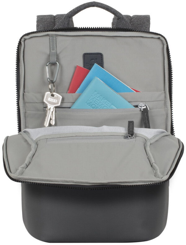 Prix Sac à dos Rivacase Lantau 8825 Noir pour MacBook Pro et Ultrabook 13.3" (8825 black) -  707.00 -  707.00 – Image 6