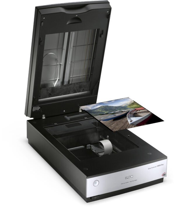 Prix Scanner Epson Perfection V850 Pro pour numérisation de photos et de films (B11B224401) -  12310.00 -  12310.00 – Image 3
