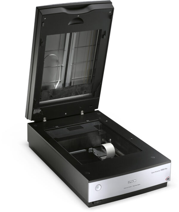 Prix Scanner Epson Perfection V850 Pro pour numérisation de photos et de films (B11B224401) -  12310.00 -  12310.00 – Image 7