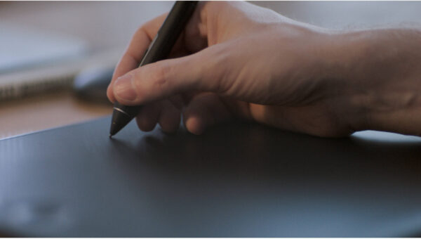 Tablette Graphique Wacom Intuos Pro Moyenne - USB & Bluetooth (PTH-660-S) – Image 7