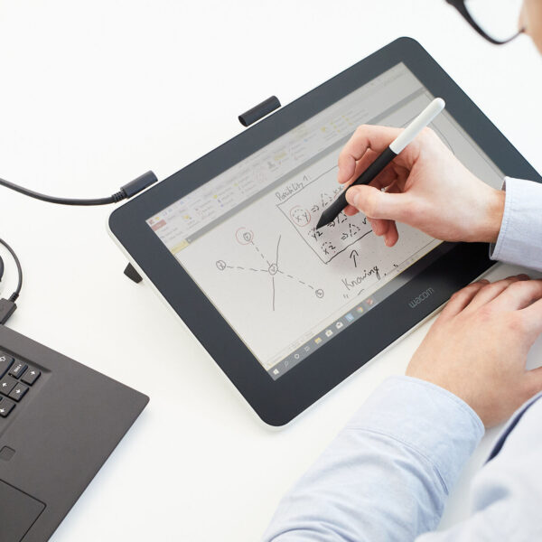 Écran interactif à stylet Wacom One 13 DTC133 - Tablette Graphique avec écran 13,3" – Image 6
