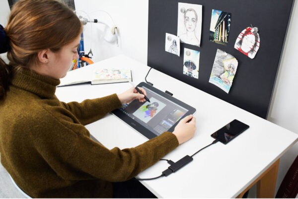 Écran interactif à stylet Wacom One 13 DTC133 - Tablette Graphique avec écran 13,3" – Image 10